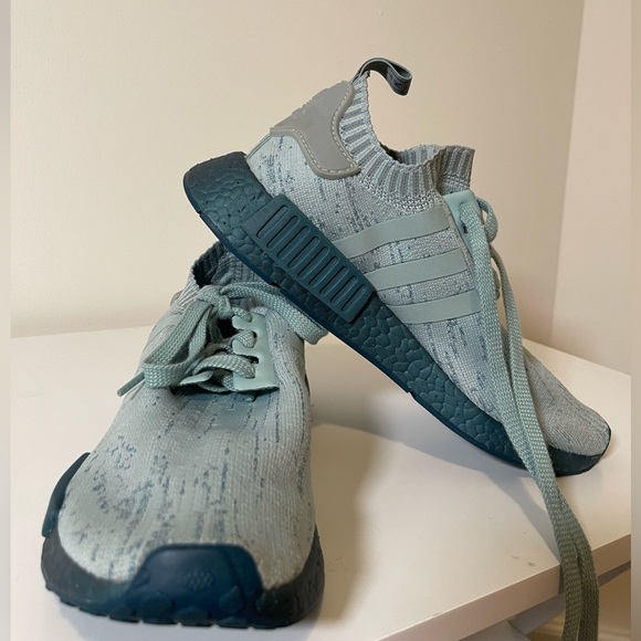 NMD R1 Adidas Sneakers- Sea Crystal - Picture 4 of 11